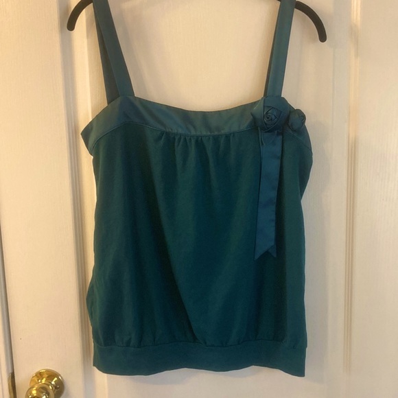 Forest Green Ann Taylor Loft Sleeveless Blouse - Picture 1 of 4